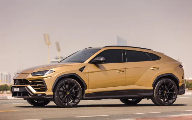 Lamborghini Urus - image 3