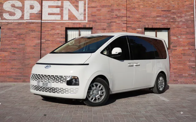 Hyundai Staria VIP - image 1