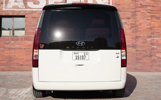 Hyundai Staria VIP - image 4