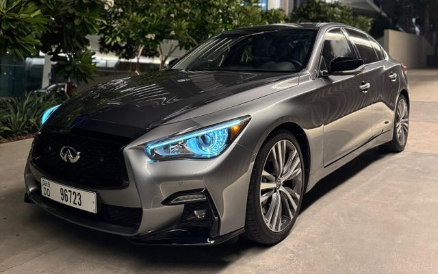 INFINITI Q50 - image 1