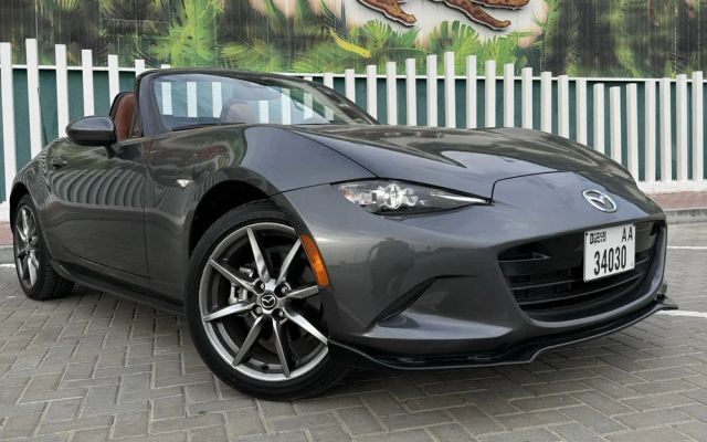 Mazda MX-5 - image 1