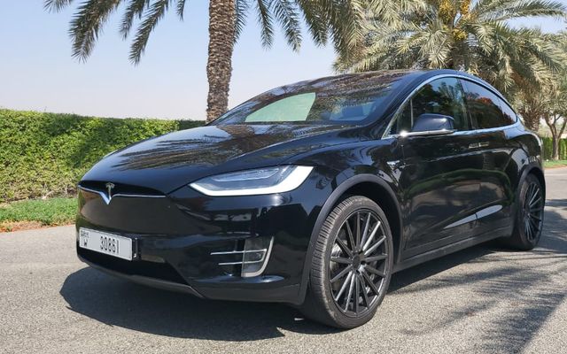 TESLA MODEL X - image 1