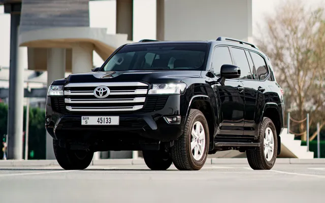 TOYOTA LAND CRUISER - image 3