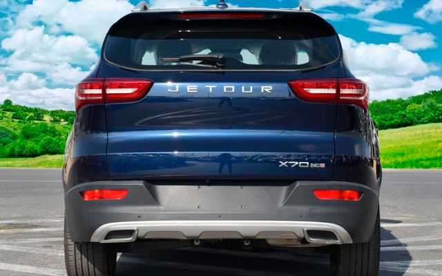 JETOUR X70 - image 3