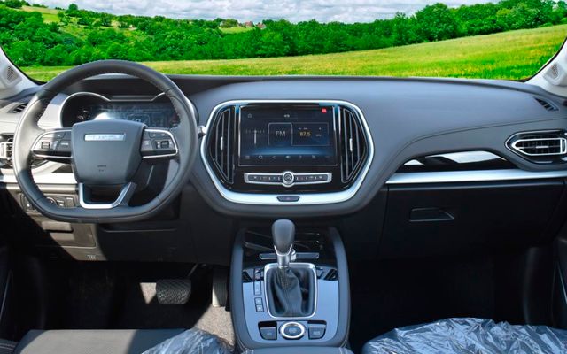 JETOUR X70 - image 4