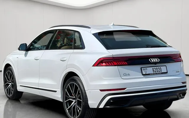 AUDI Q8 - image 4