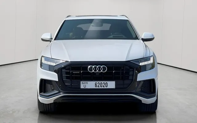 AUDI Q8 - image 3