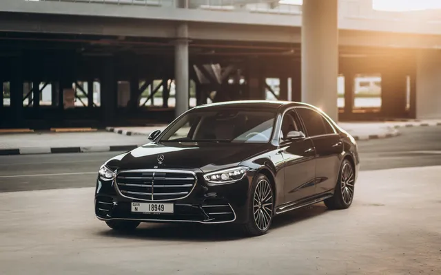 Mercedes S500 - image 2