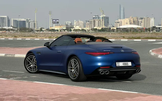 MERCEDES BENZ SL43 AMG - image 3