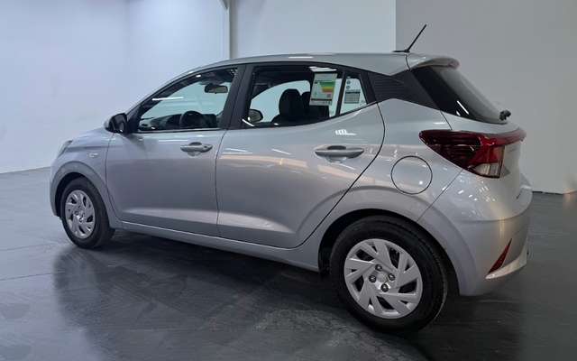 Hyundai Grand i10 - image 3