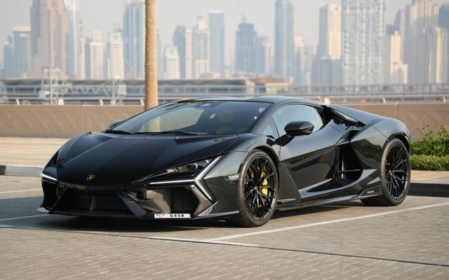 LAMBORGHINI REVUELTO - image 1