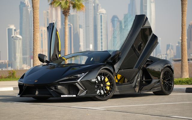 LAMBORGHINI REVUELTO - image 2