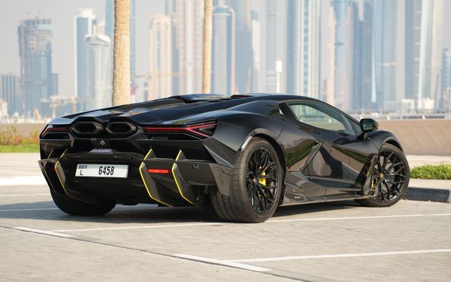 LAMBORGHINI REVUELTO - image 4