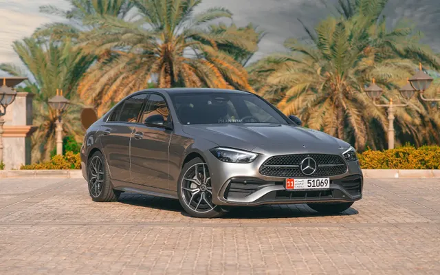 MERCEDES C200 - image 1
