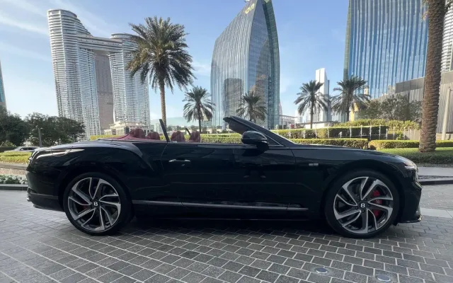 Bentley GTC Speed Convertible - image 2