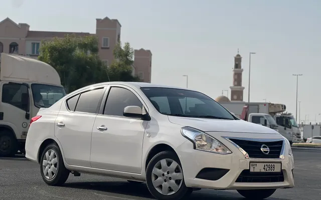 NISSAN SUNNY - image 1