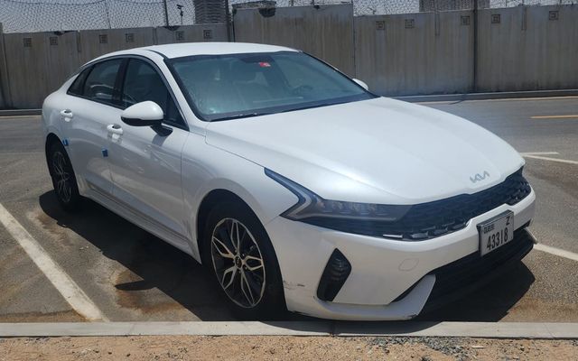 KIA K5 - image 1