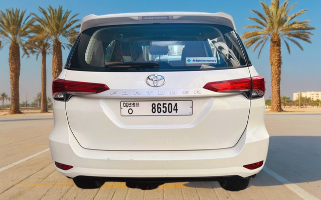 TOYOTA FORTUNER - image 3