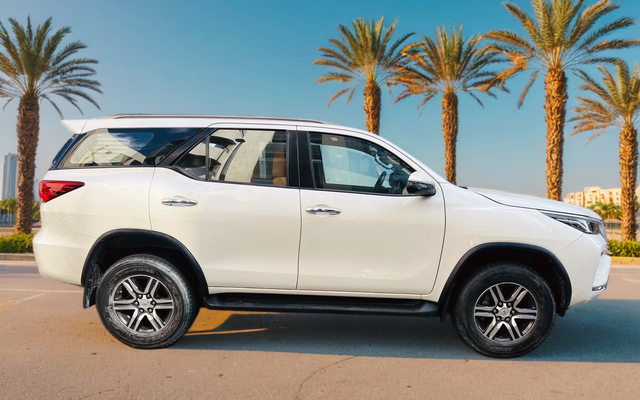 TOYOTA FORTUNER - image 2