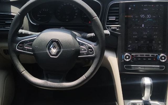 RENAULT MEGANE - image 3