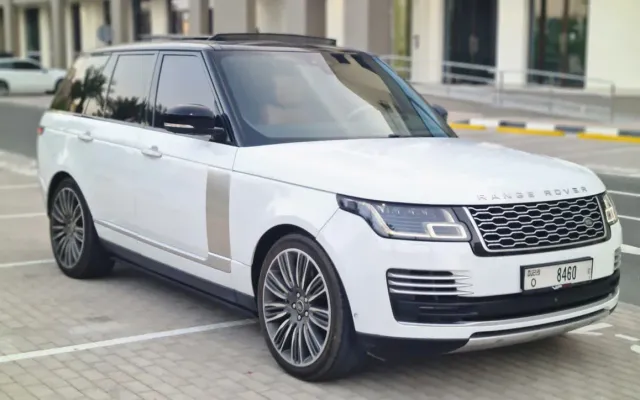 RANGE ROVER VOGUE - image 1