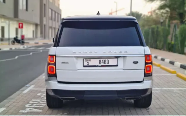 RANGE ROVER VOGUE - image 4