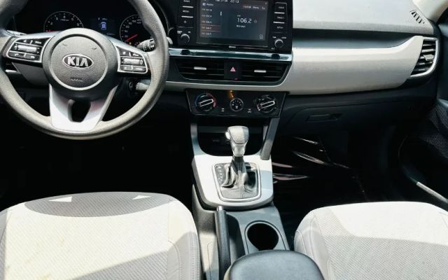 Kia Seltos - image 4