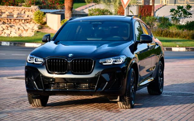 BMW X4 - image 1