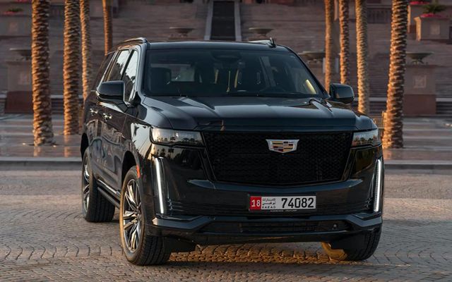 Cadillac Escalade - image 1