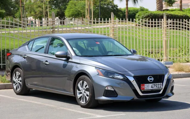 Nissan Altima STD - image 4