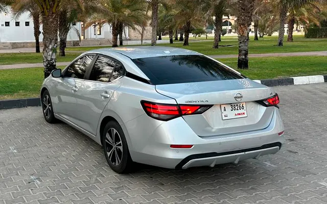 NISSAN SENTRA - image 3