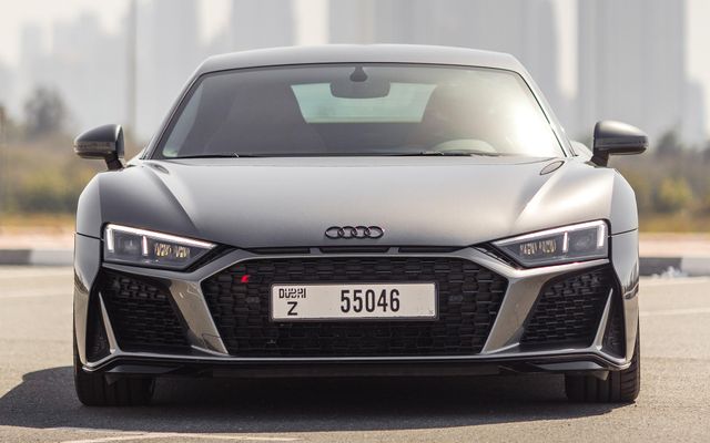 Audi R8 - image 2