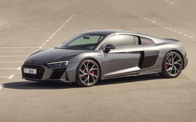 Audi R8 - image 4