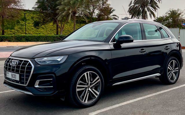 Audi Q5 - image 1
