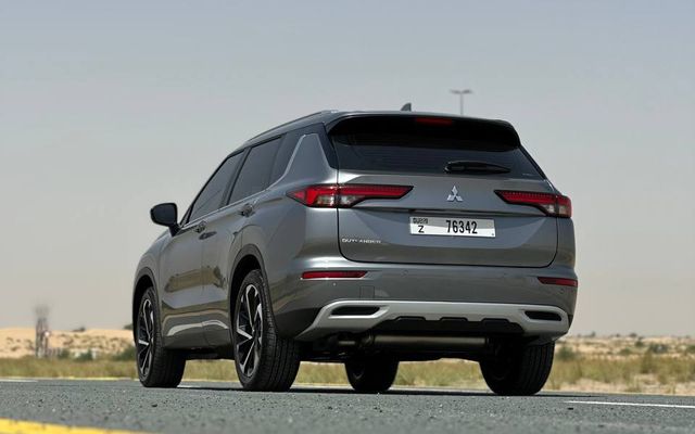 Mitsubishi Outlander - image 4