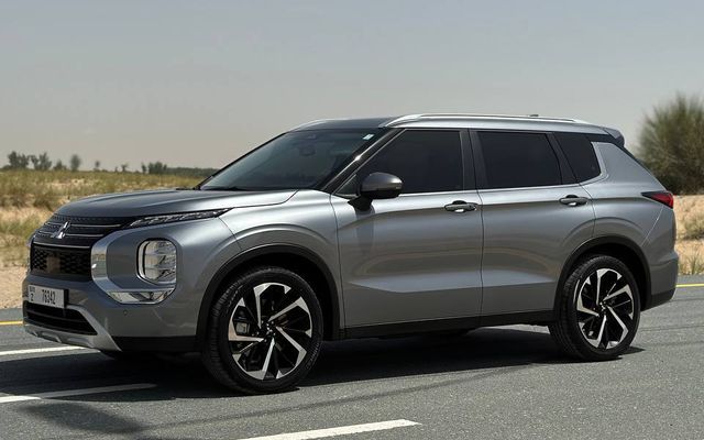 Mitsubishi Outlander - image 2