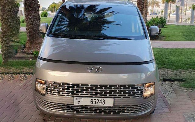 Hyundai Staria Silver - image 2