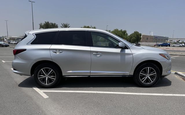 INFINITI QX60 - image 2