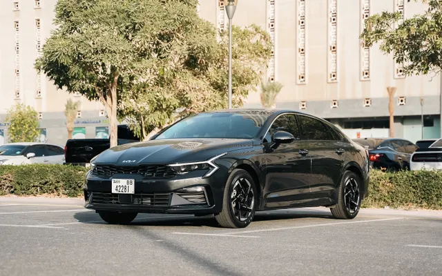 KIA K5 - image 1