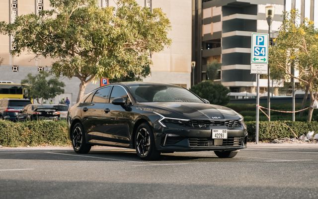 KIA K5 - image 4