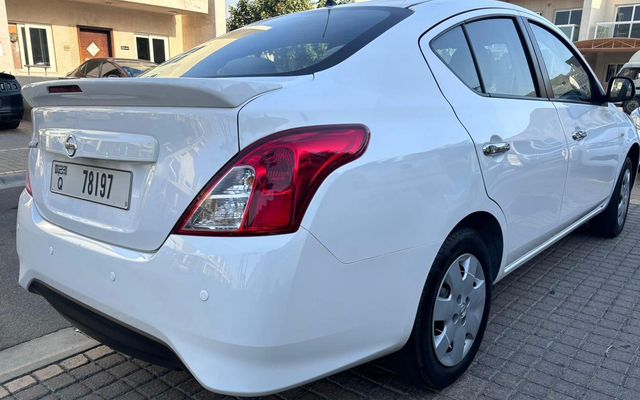 NISSAN SUNNY - image 3