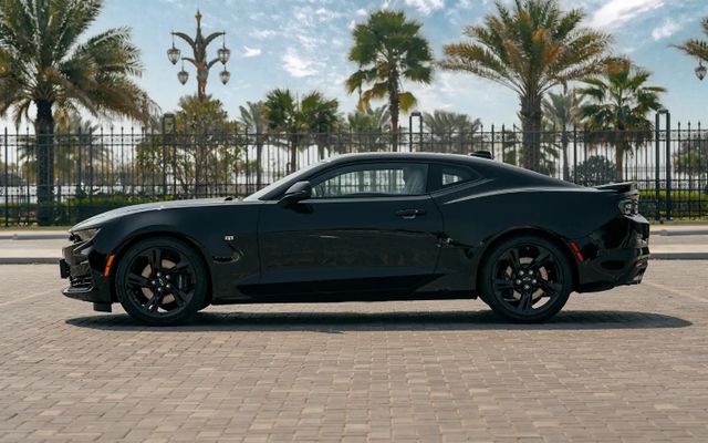 CHEVROLET Camaro - image 2