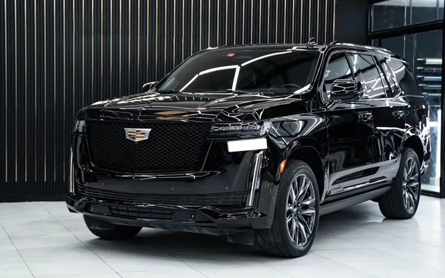 Cadillac Escalade Sport Platinum - image 1