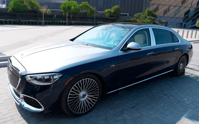 Mercedes Maybach V12 - image 1