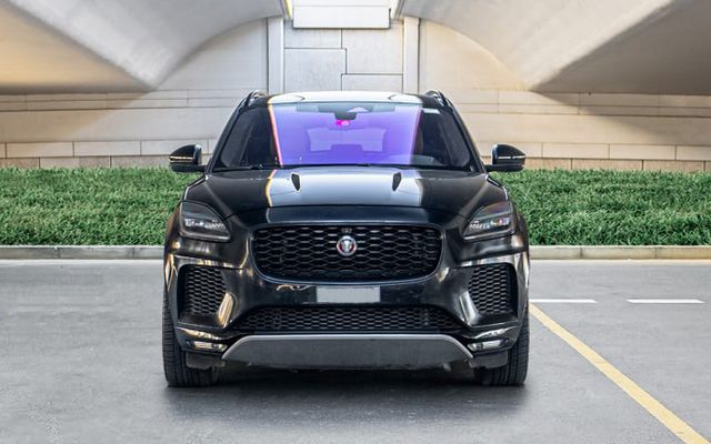 JAGUAR E-PACE - image 2