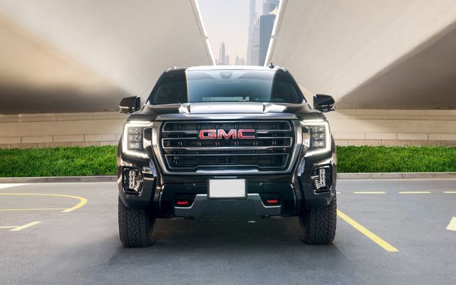 GMC YUKON AT4 - image 2