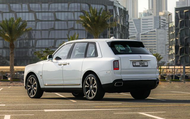 Rolls Royce Cullinan - image 2