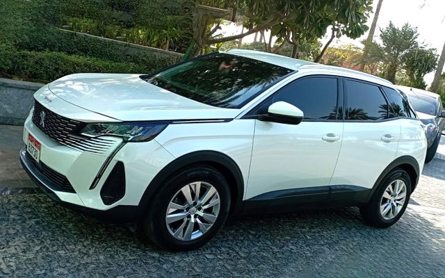PEUGEOT 3008 - image 1