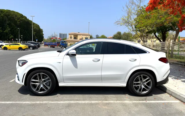 Mercedes GLE 53 - image 2