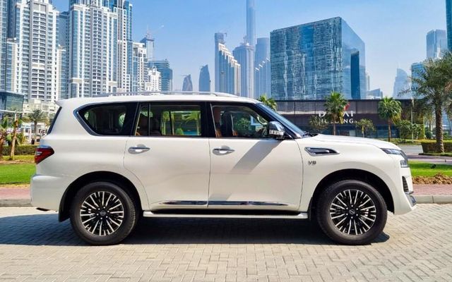 Nissan Patrol LE - image 2